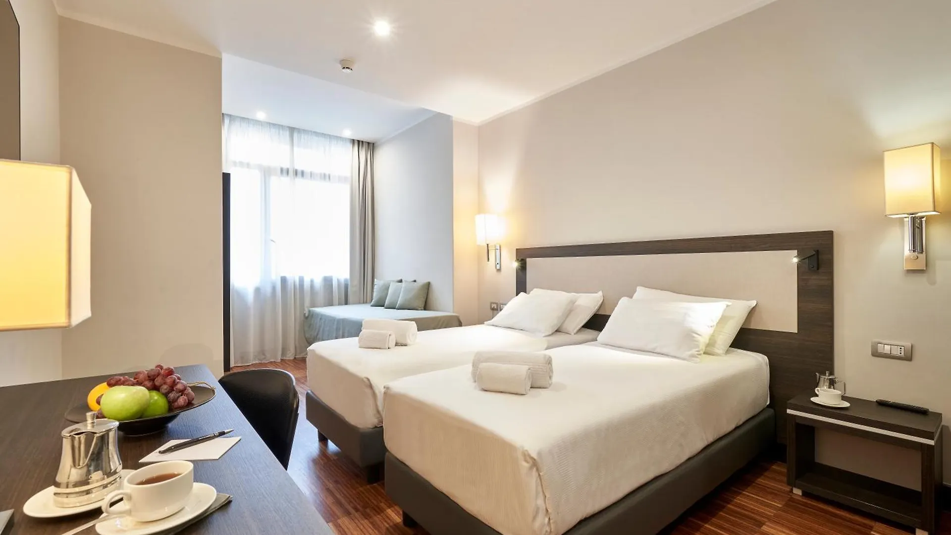 Hotel Leonardo Da Vinci Firenze 4*,