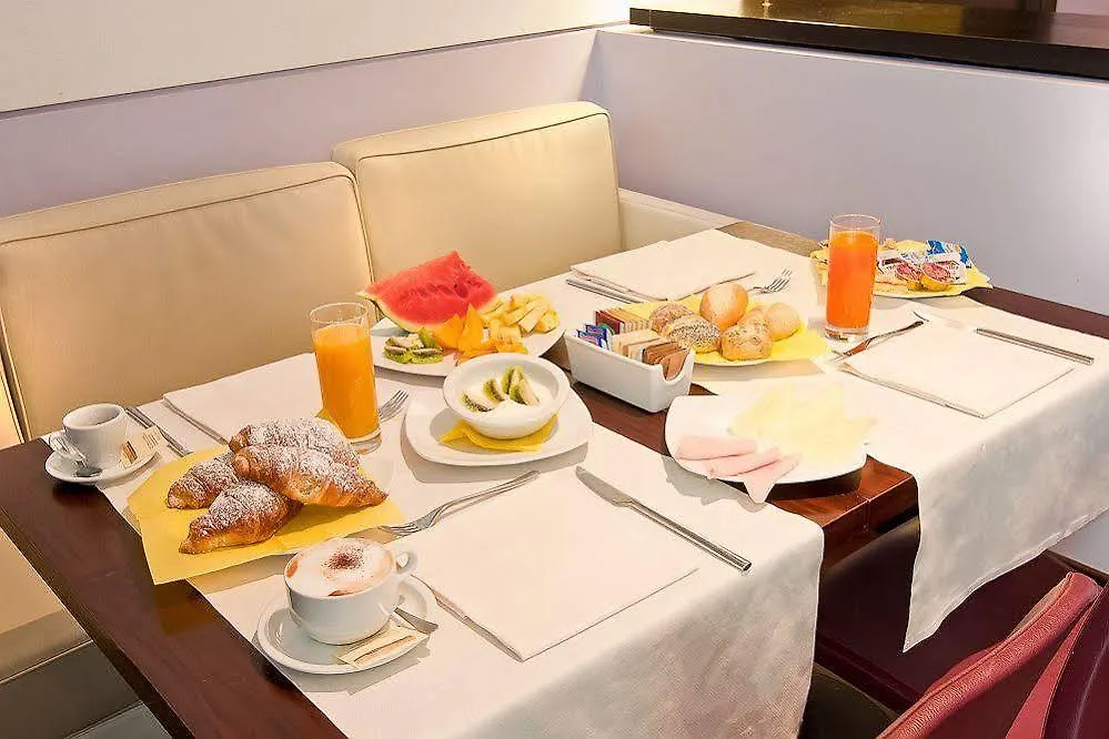 Hotel Leonardo Da Vinci Firenze 4*,