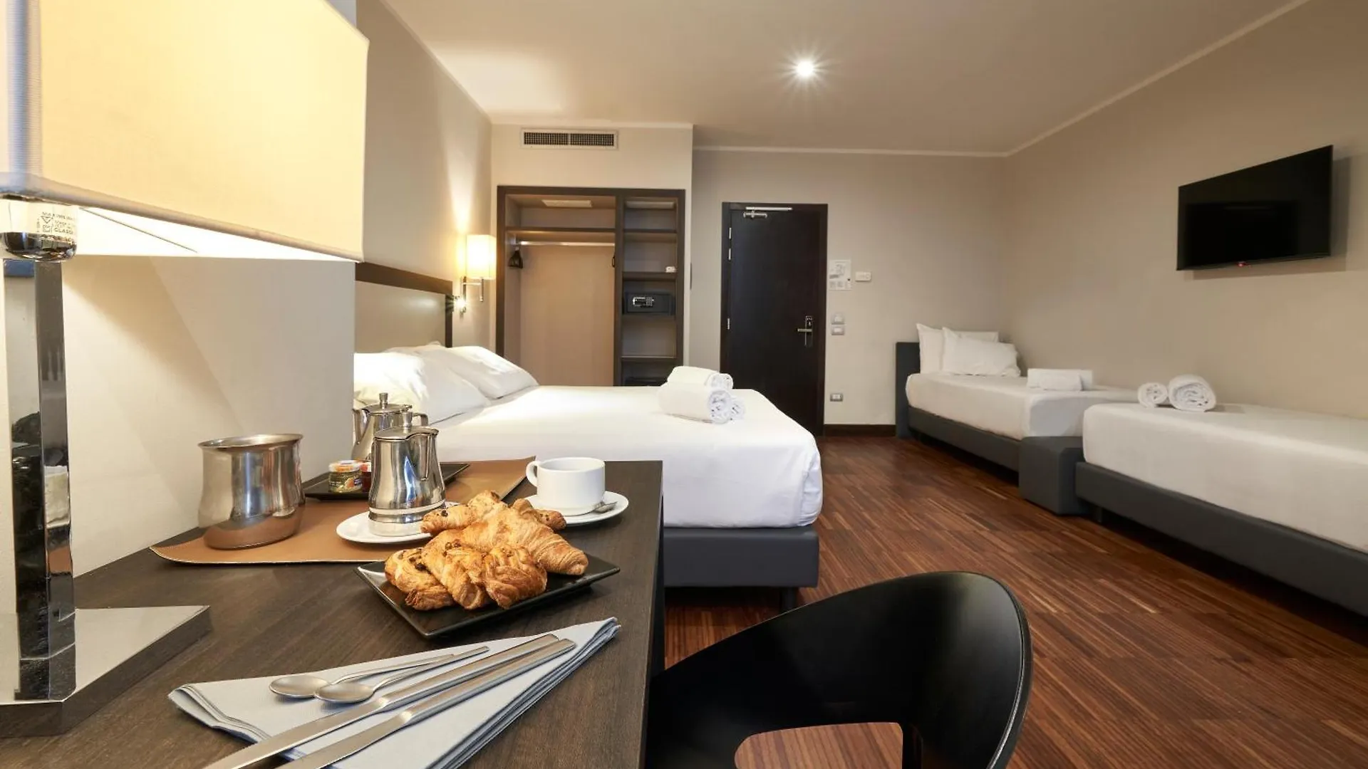 Hotel Leonardo Da Vinci Florence 4*,  Italie